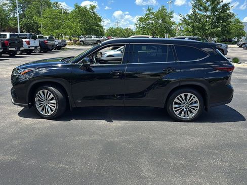 Used 2026 Toyota Highlander Platinum AWD/4WD image 22