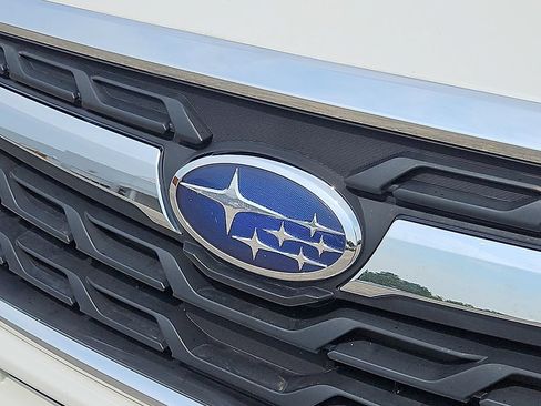 Used 2018 Subaru Forester 2.5i AWD/4WD image 28