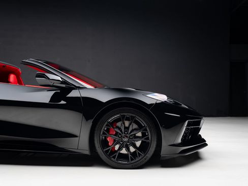Used 2024 Chevrolet Corvette Stingray Premium Cpe w/ Z51 Performance Package RWD image 40