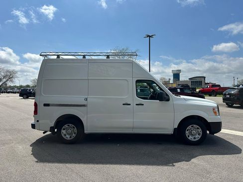 Used 2018 Nissan NV 2500 SV w/ Navigation Package image 8