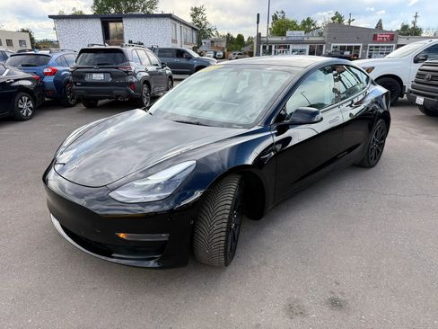 Used 2022 Tesla Model 3 Long Range AWD/4WD image 4
