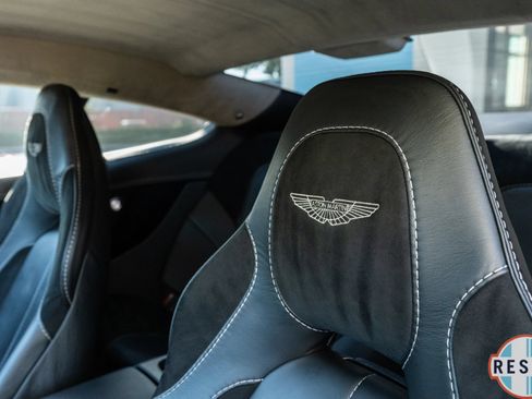 Used 2014 Aston Martin Vanquish Coupe RWD image 33