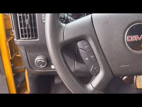 Used 2021 GMC Savana 3500 Extended w/ Power Convenience Package image 13