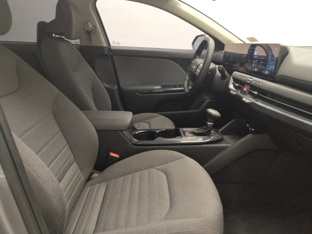 Used 2025 Kia K4 EX FWD image 21