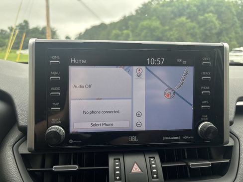 Used 2019 Toyota RAV4 Limited w/ Advanced Technology Package FWD image 19