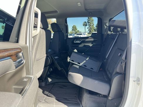 New 2026 GMC Sierra 1500 Elevation w/ LPO, Elevation Black Package AWD/4WD image 26