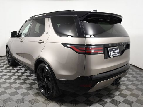 Used 2023 Land Rover Discovery S R-Dynamic AWD/4WD image 4
