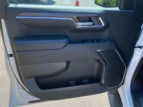 Used 2024 Chevrolet Silverado 1500 LT AWD/4WD image 12