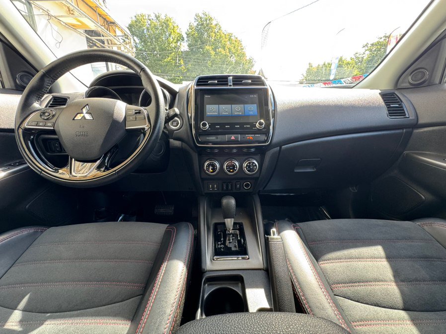 Used 2025 Mitsubishi Outlander Sport AWD image 33