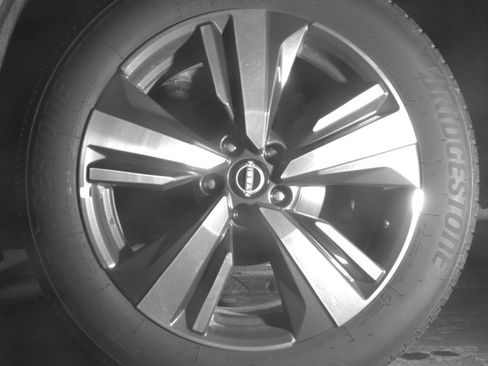 Used 2026 Nissan Rogue SL AWD/4WD image 17