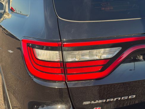 Used 2023 Dodge Durango SXT image 16