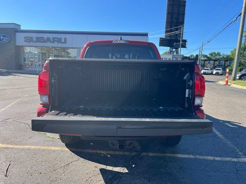 Used 2023 Toyota Tacoma SR AWD/4WD image 27