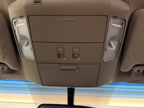 Used 2008 Toyota Sequoia Limited image 32