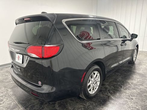 Used 2023 Chrysler Voyager LX w/ Fleet Security Group FWD image 6