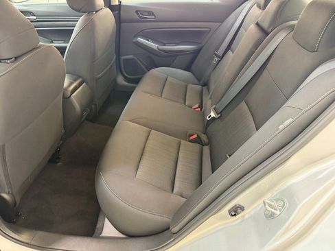 Used 2025 Nissan Altima 2.5 SV FWD image 23