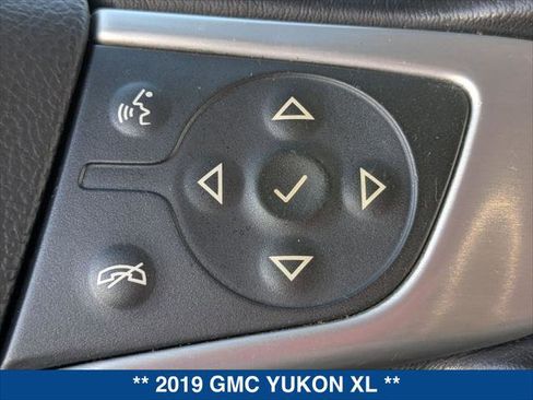 Used 2019 GMC Yukon XL SLT AWD/4WD image 15