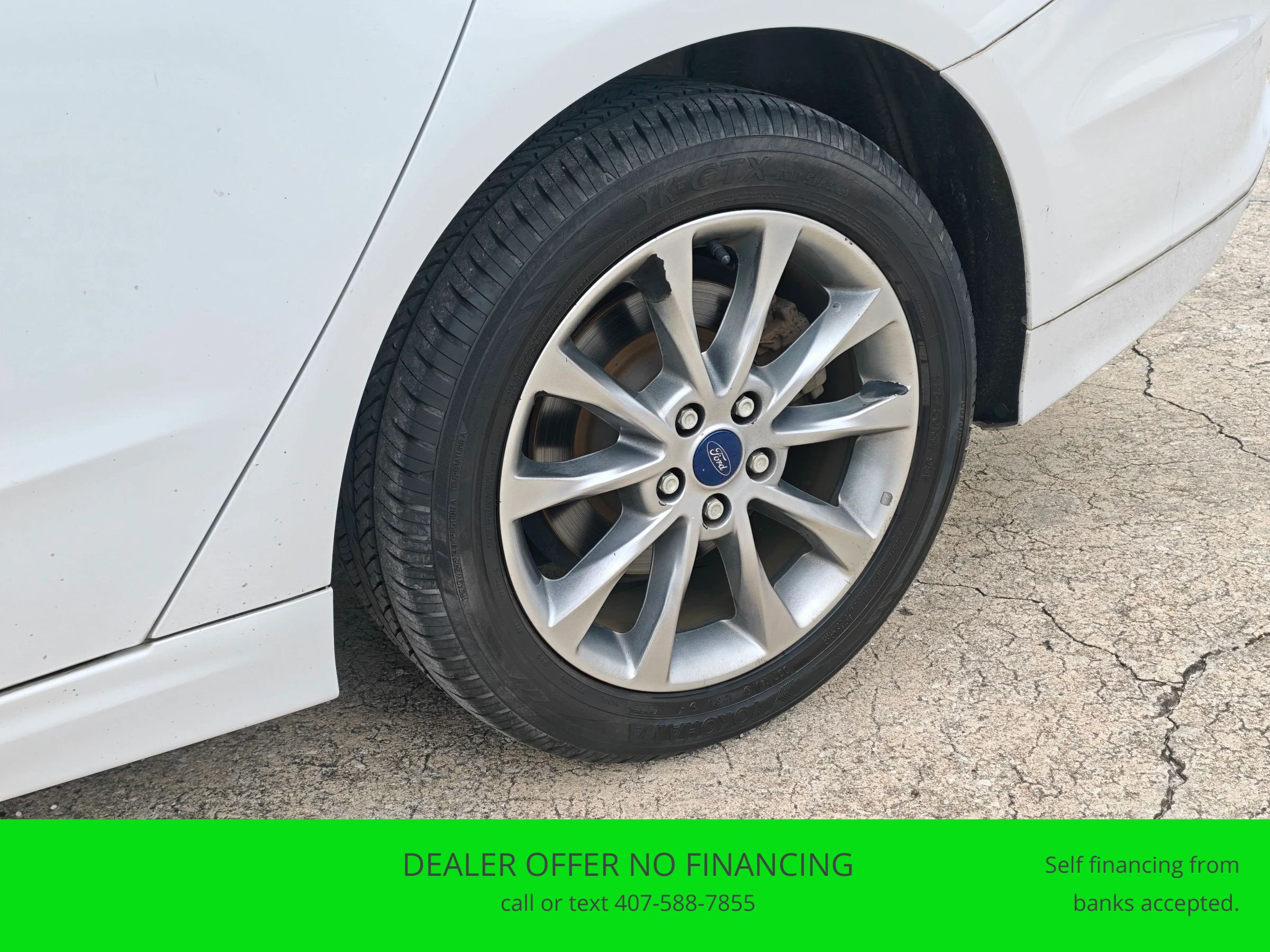 Used 2017 Ford Fusion SE FWD image 21