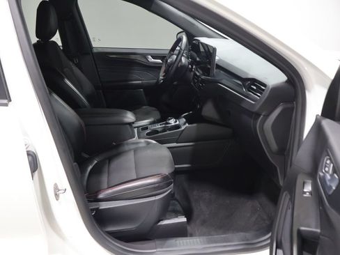 Used 2024 Ford Escape ST-Line w/ Tech Pack #1 AWD/4WD image 22