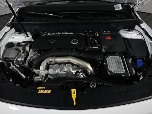 Certified 2025 Mercedes-Benz GLB 250 GLB 250 image 32