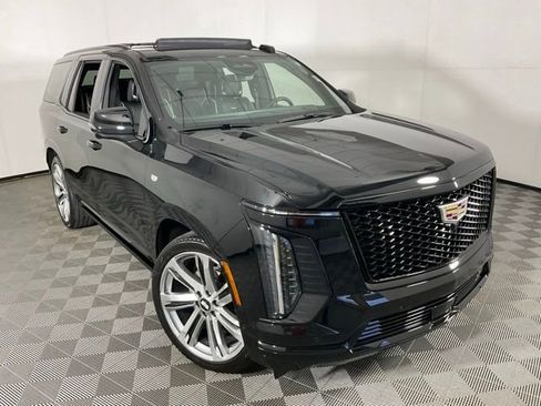 Used 2025 Cadillac Escalade Sport w/ Touring Package AWD/4WD image 42