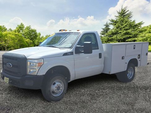 Used 2015 Ford F350 XL w/ Trailer Tow Package image 3