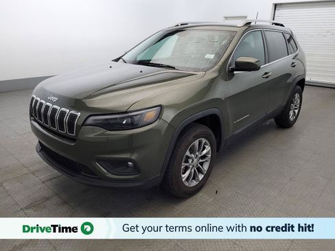 Used 2019 Jeep Cherokee Latitude Plus w/ Cold Weather Group AWD/4WD image 1