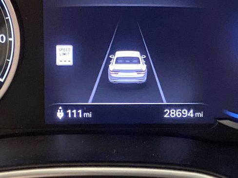 Used 2024 Genesis G80 image 22