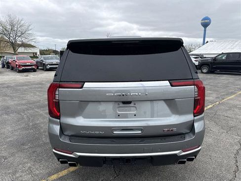 Used 2025 GMC Yukon XL Denali w/ Advanced Technology Package AWD/4WD image 49
