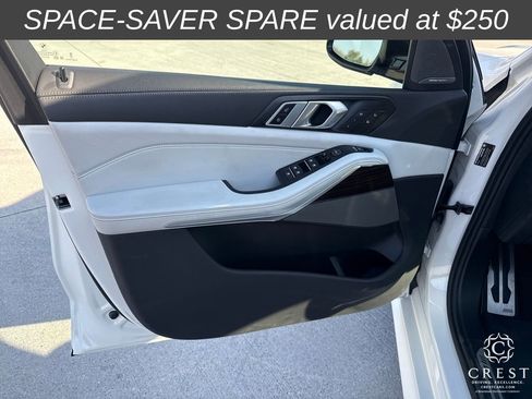 Used 2024 BMW X5 xDrive40i w/ Executive Package image 12