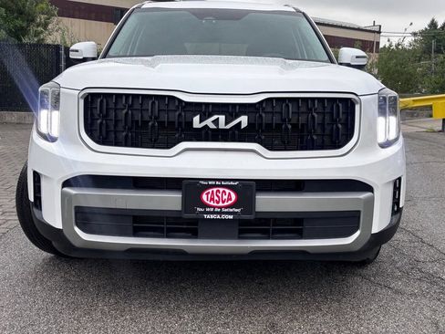 Used 2023 Kia Telluride EX w/ EX Captain's Chair Package AWD/4WD image 9