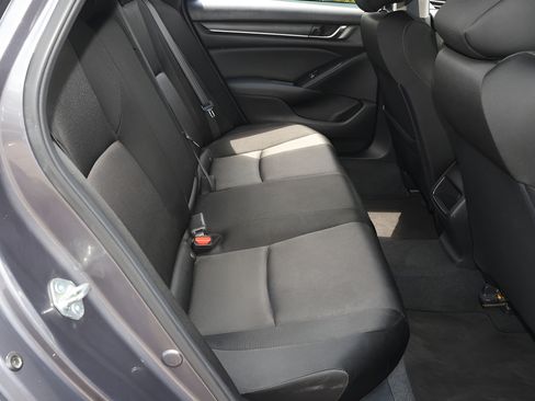 Used 2020 Honda Accord LX image 17