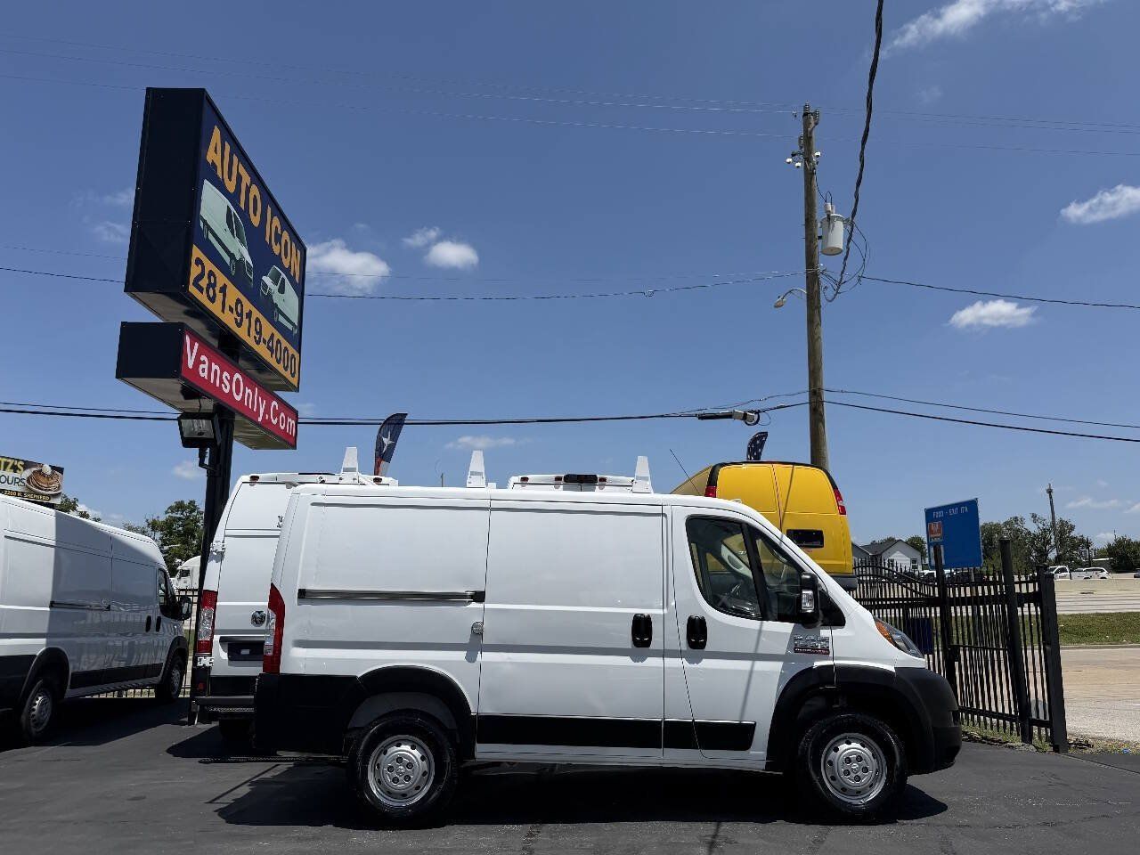 Used 2021 RAM ProMaster 1500 FWD image 3