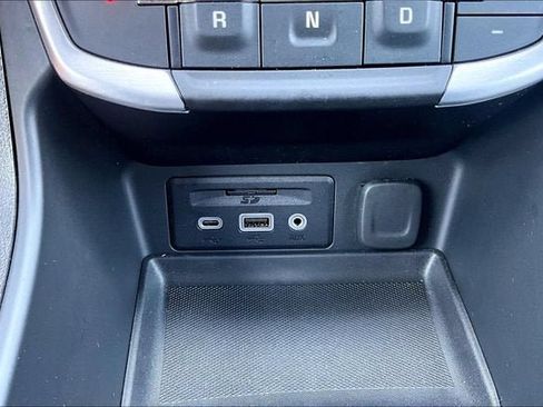 Used 2023 GMC Terrain SLT w/ Infotainment Package II AWD/4WD image 27