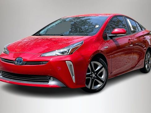 Used 2022 Toyota Prius XLE FWD image 1