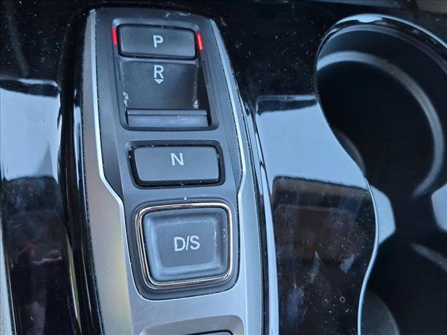 Used 2016 Honda Pilot Touring image 11