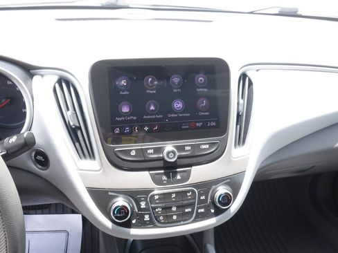 Used 2022 Chevrolet Malibu LT FWD image 17