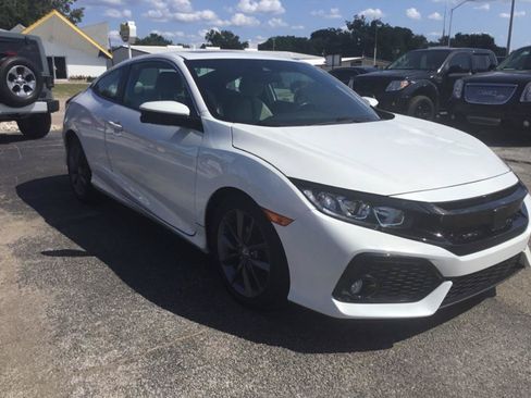Used 2019 Honda Civic EX image 8