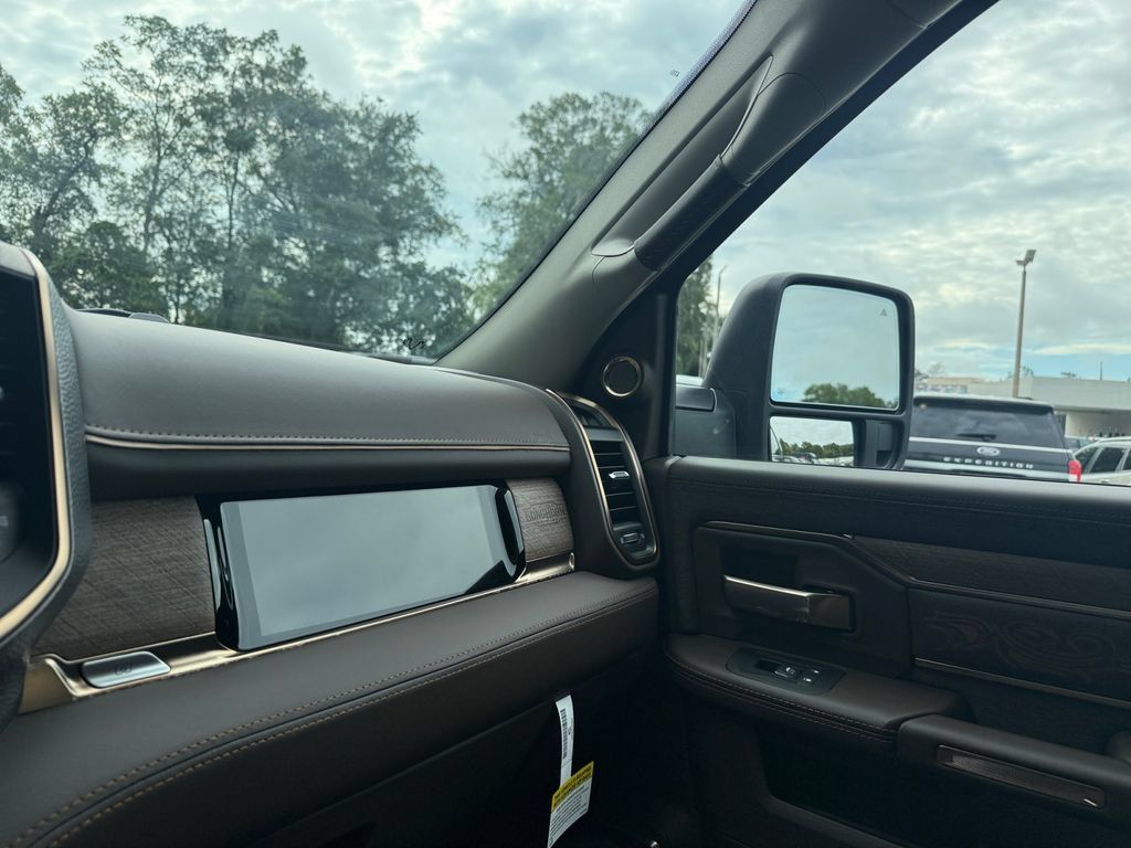 New 2027 RAM 3500 Limited AWD/4WD image 25