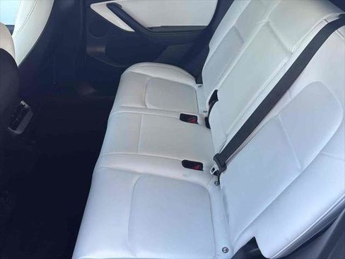 Used 2021 Tesla Model Y Performance image 21