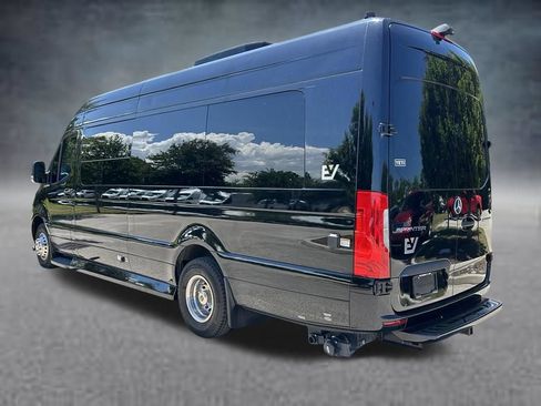 Used 2020 Mercedes-Benz Sprinter 3500 image 7