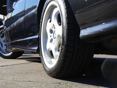 Used 1995 BMW M3 Coupe image 38