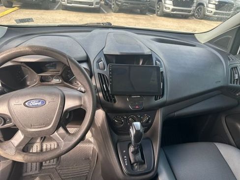 Used 2017 Ford Transit Connect XL image 9