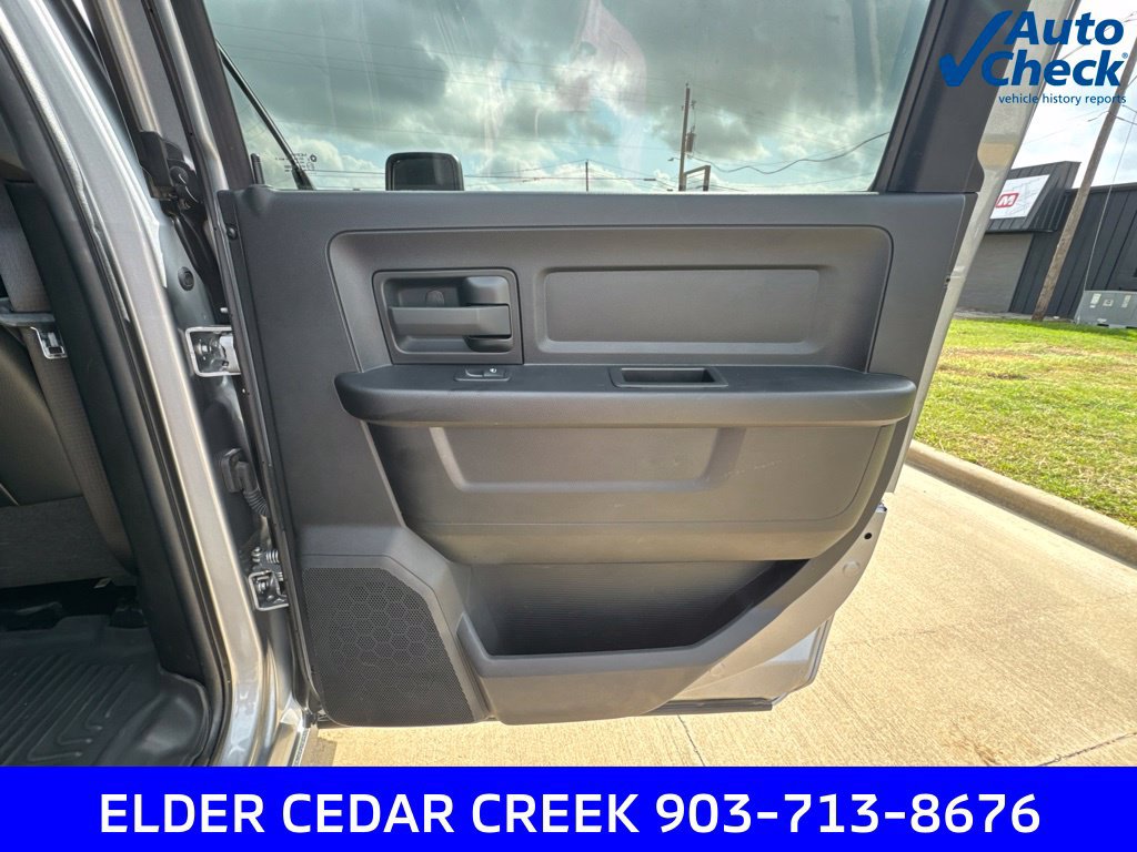 Used 2024 RAM 3500 Tradesman w/ Chrome Appearance Group AWD/4WD image 22