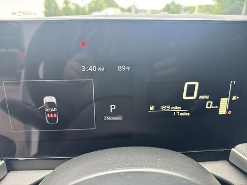 Used 2025 Nissan Kicks SV image 18