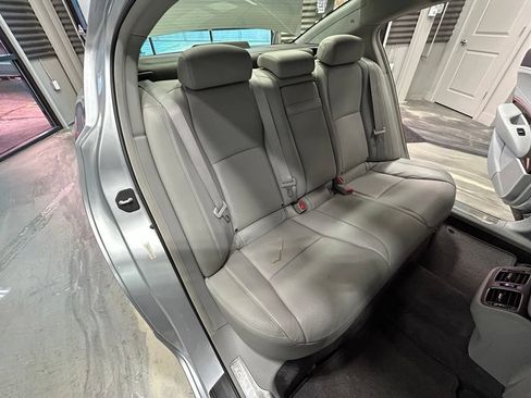 Used 2014 Acura RLX w/ Technology Package FWD image 5