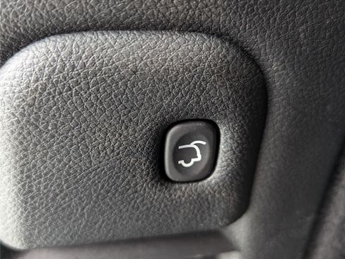 Used 2023 Dodge Durango GT image 15