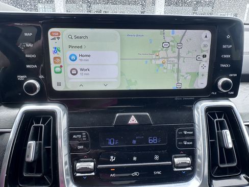 Used 2023 Kia Sorento SX FWD image 4