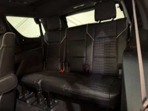 Used 2021 Cadillac Escalade Sport Platinum w/ Heavy-Duty Trailer Package AWD/4WD image 25