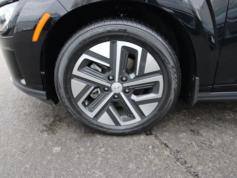 Used 2023 Hyundai Kona Limited image 30