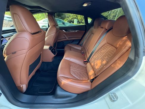 Used 2021 Maserati Quattroporte S GranSport Q4 image 43